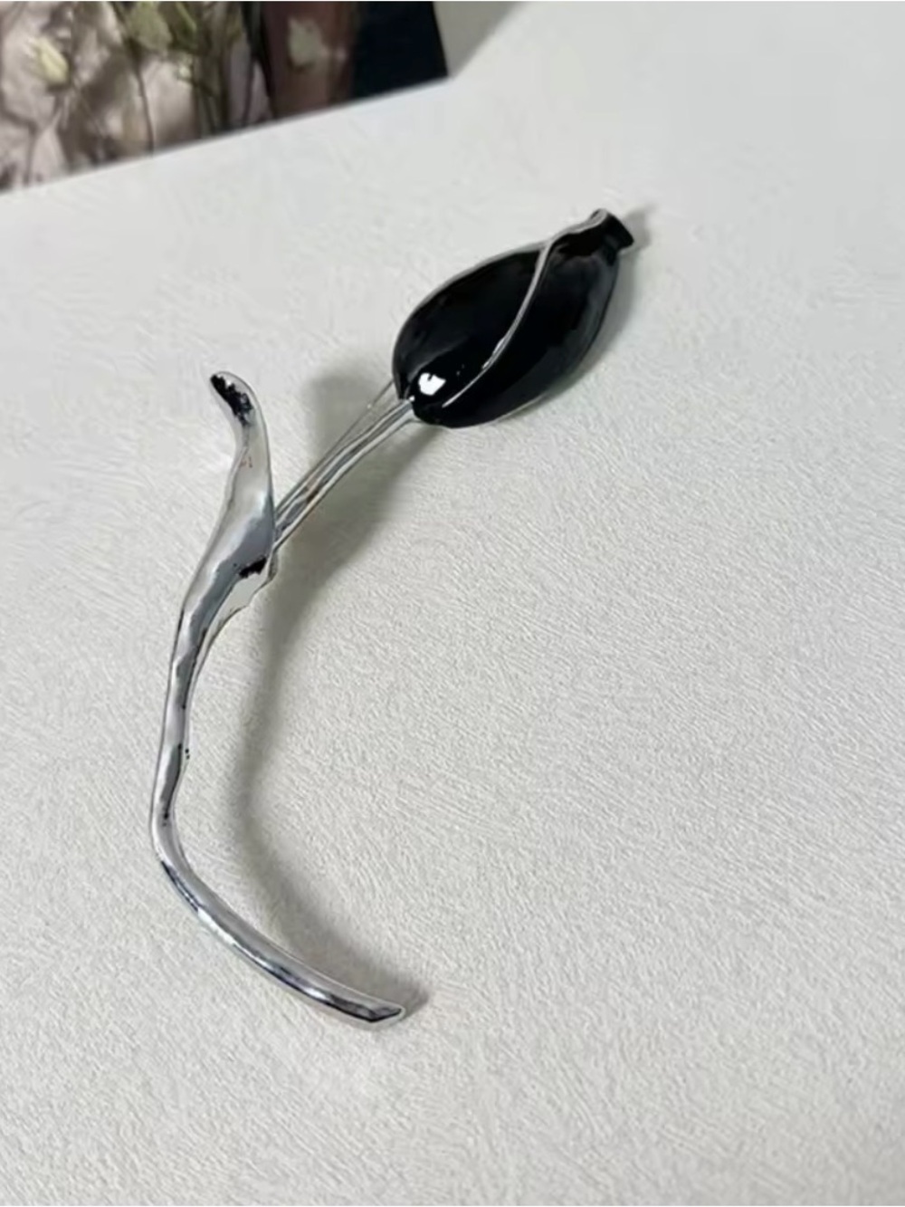 Brooches Elegant Black Tulip Lapel Pin Brooch Pins